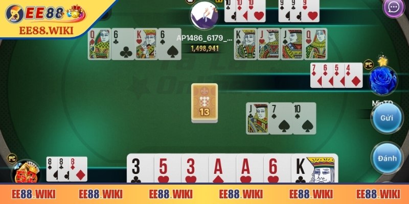 Phỏm EE88 – Game Bài Đỉnh Cao, Chơi Cực Đã Tại Nền Tảng 2 Người chơi cần ghép thành tá lả và loại bỏ bài rác để giành chiến thắng